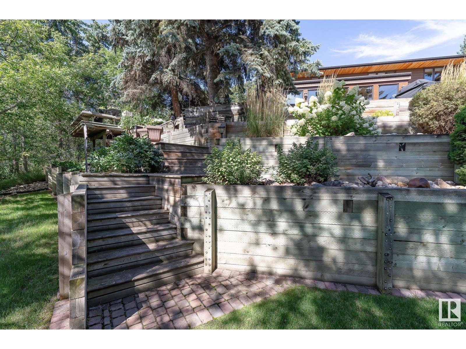 8 Valleyview Pt Nw, Edmonton, Alberta  T5R 5T4 - Photo 14 - E4448472