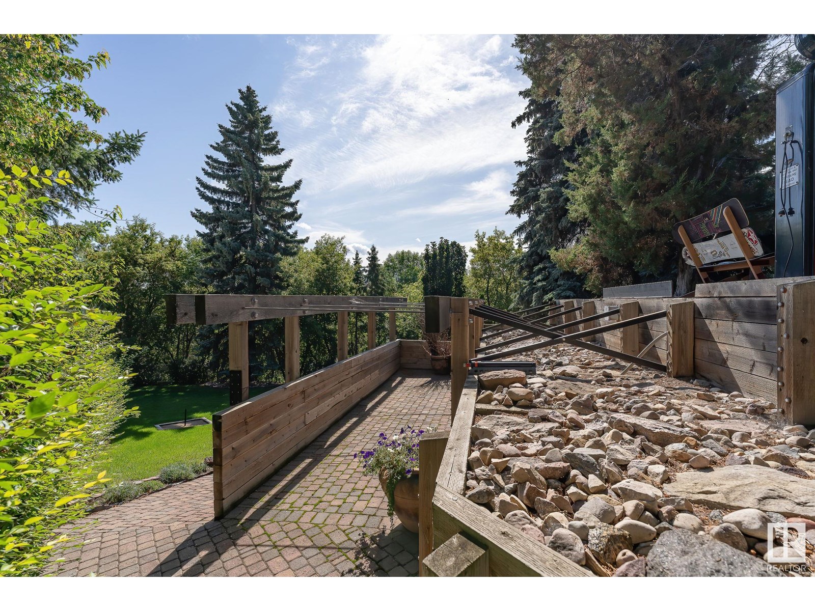 8 Valleyview Pt Nw, Edmonton, Alberta  T5R 5T4 - Photo 20 - E4448472