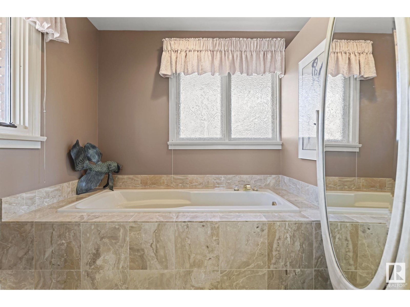 8 Valleyview Pt Nw, Edmonton, Alberta  T5R 5T4 - Photo 57 - E4448472