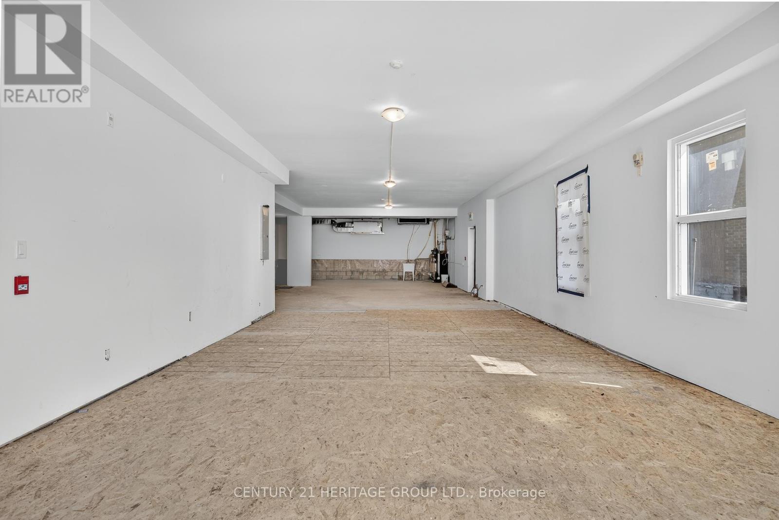 102 - 130 Dunlop Street E, Barrie, Ontario  L4M 1B1 - Photo 7 - S12323070