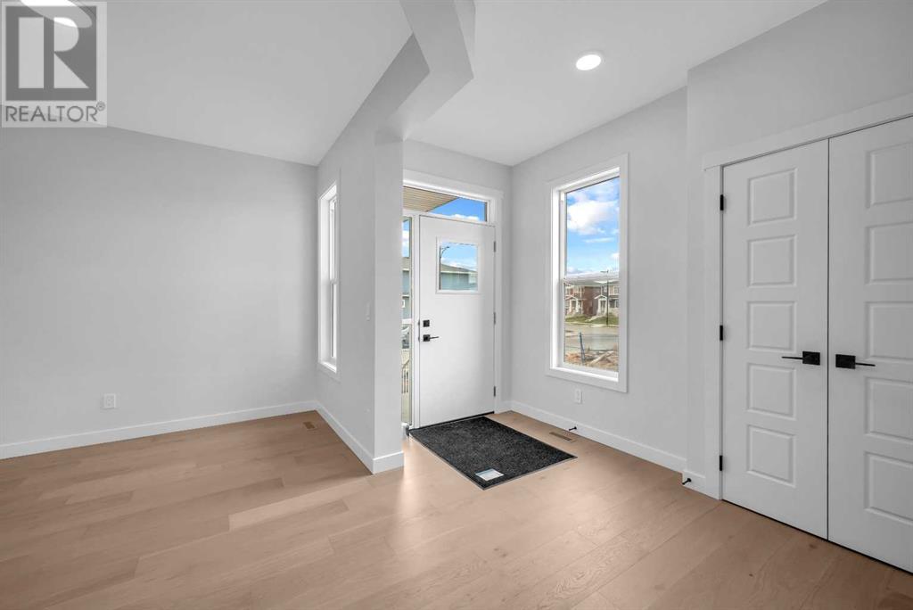 Property at 211 Chelsea Park image 4