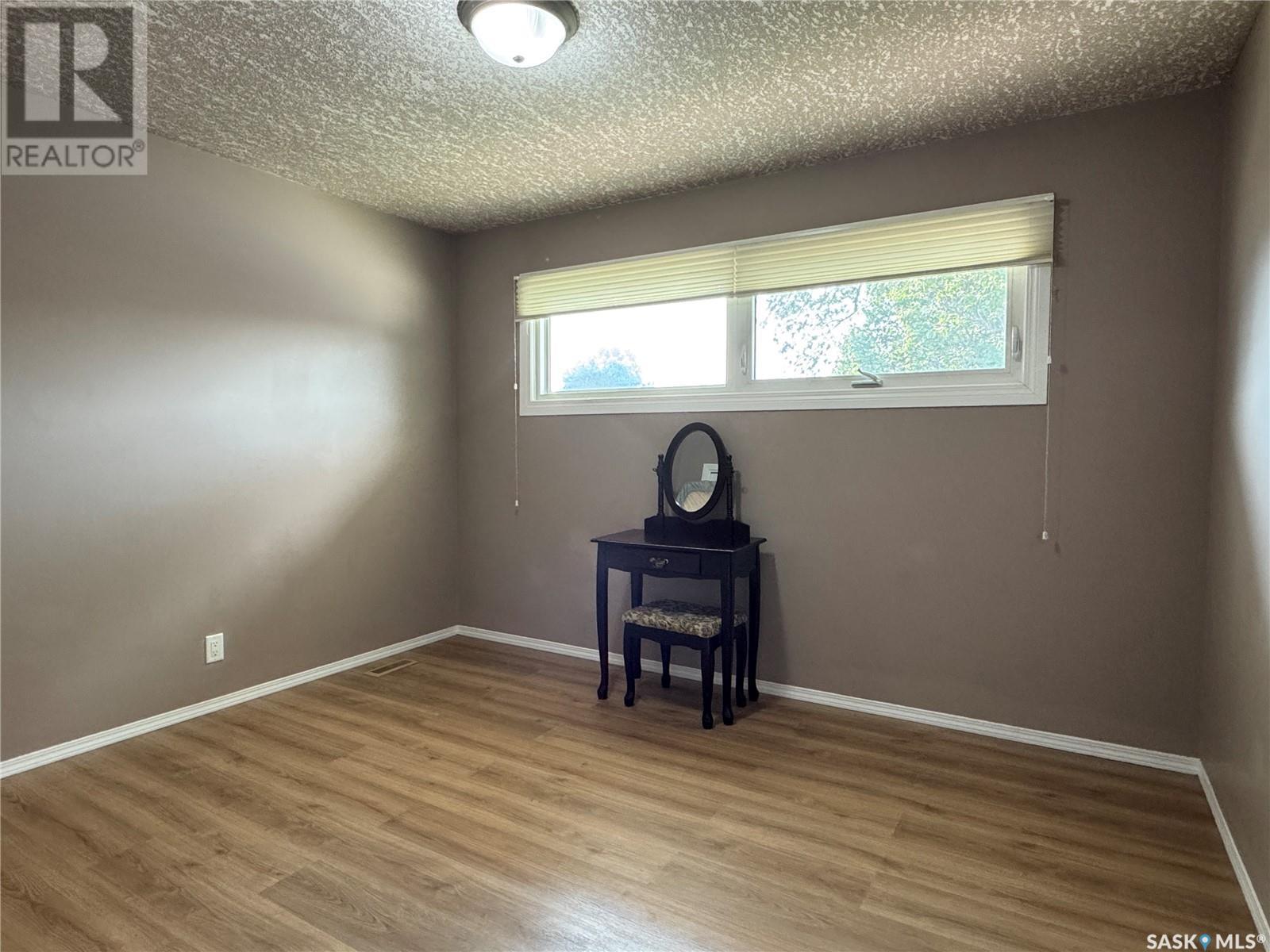 186 Bothwell Crescent, Regina, Saskatchewan  S4R 6E7 - Photo 16 - SK014550
