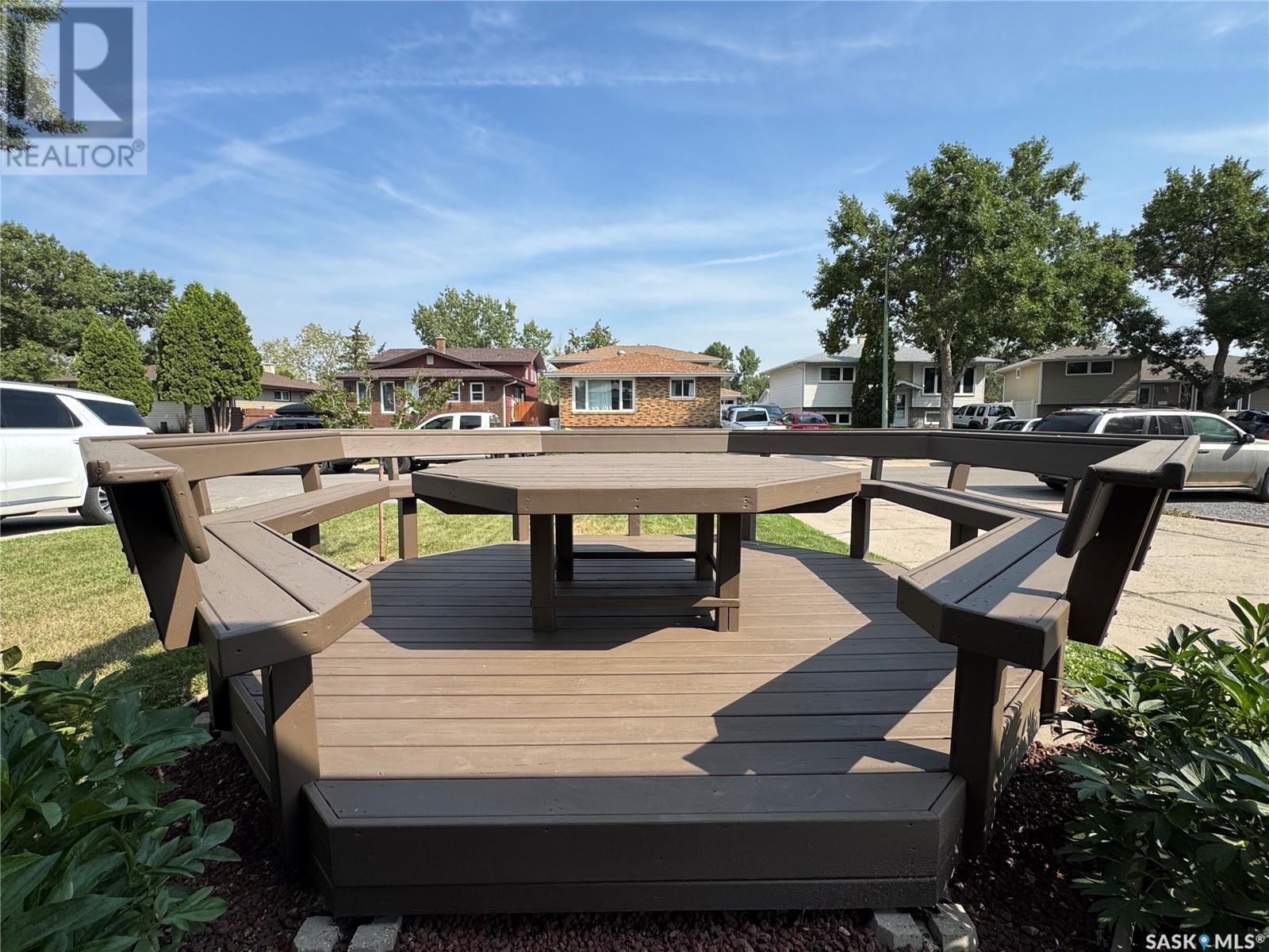 186 Bothwell Crescent, Regina, Saskatchewan  S4R 6E7 - Photo 4 - SK014550