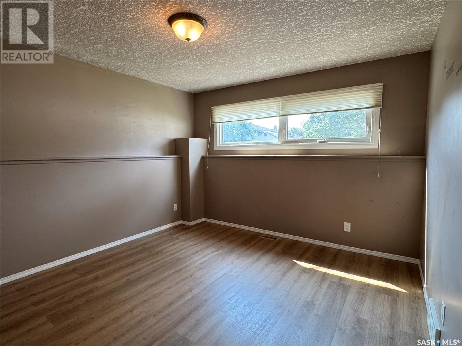 186 Bothwell Crescent, Regina, Saskatchewan  S4R 6E7 - Photo 22 - SK014550