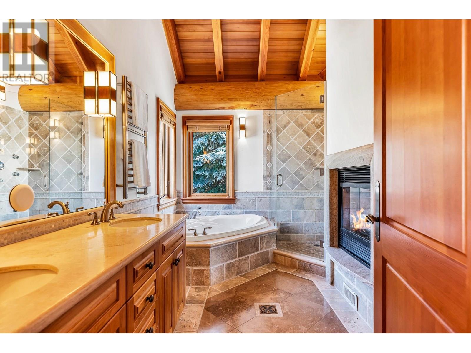 8059 Nicklaus North Boulevard, Whistler, British Columbia  V8E 1J7 - Photo 21 - R3033208