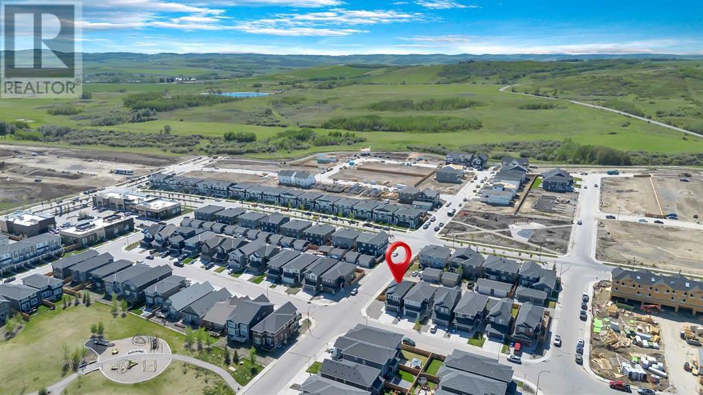 Property at 31 Creekside Grove SW image 1