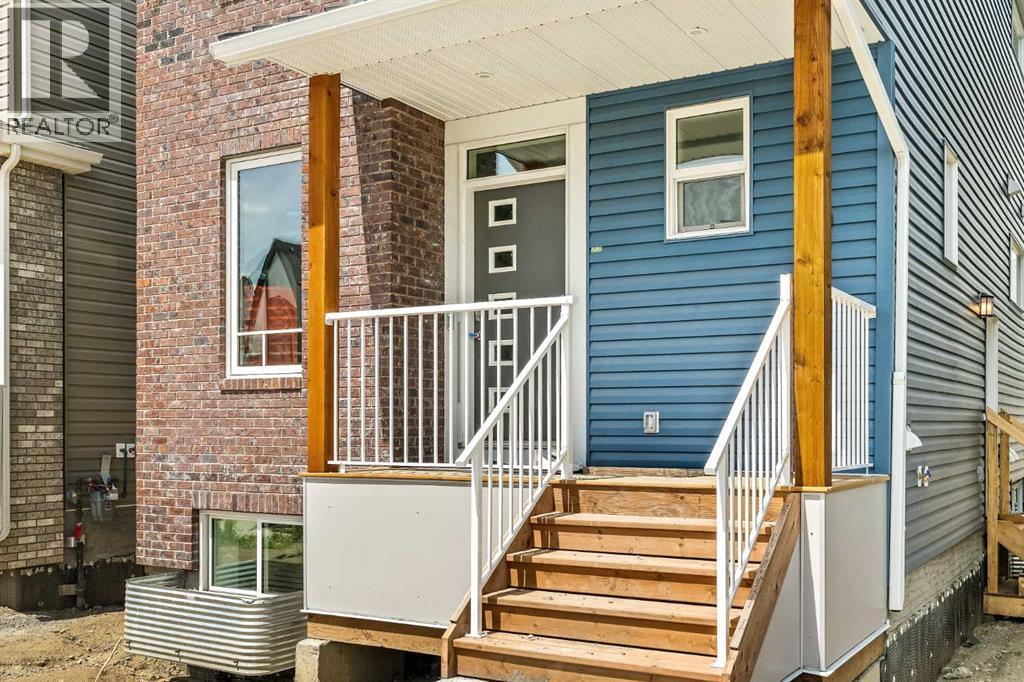Property at 205 Setonstone Green SE image 2