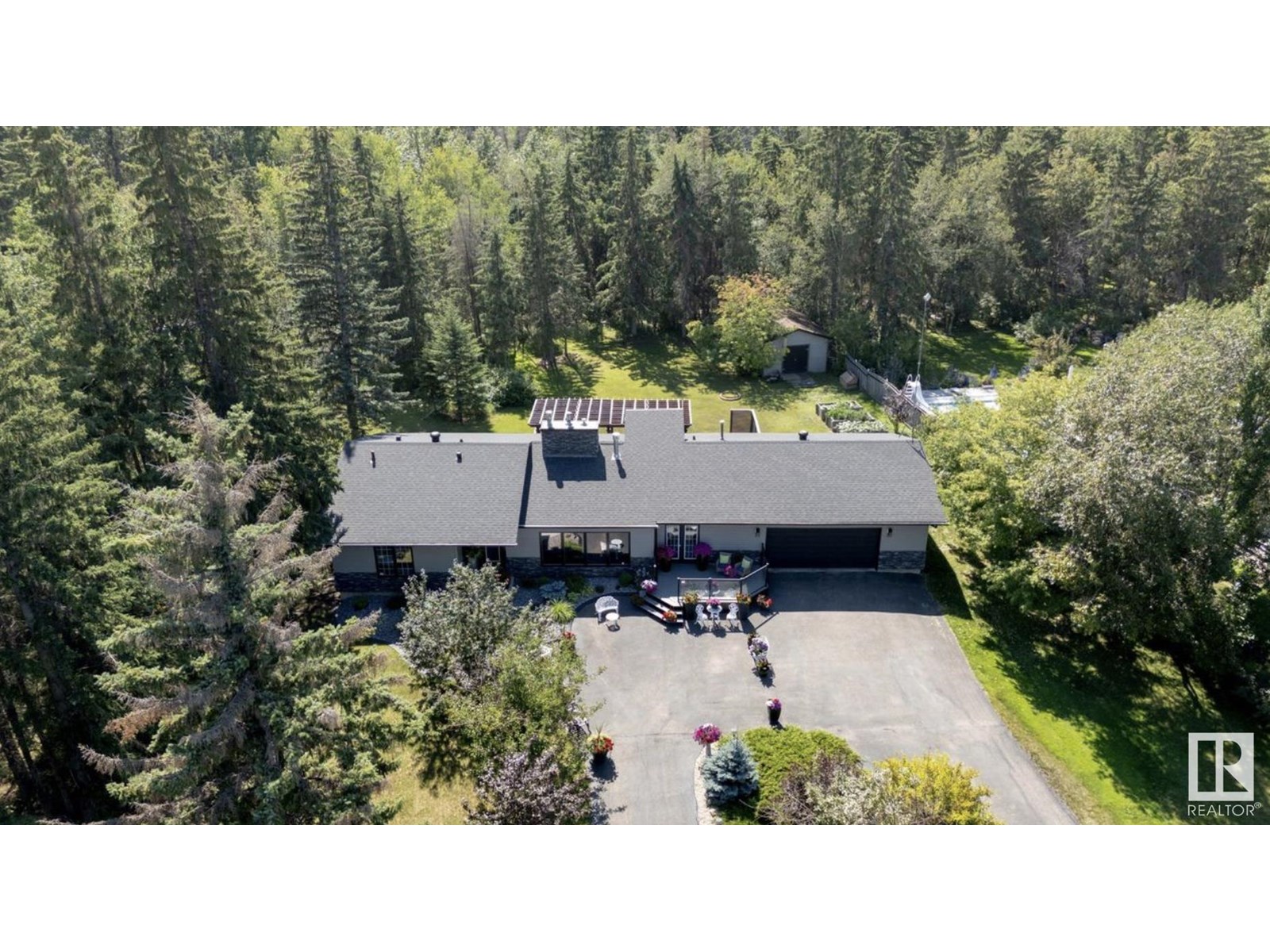 Property at 32 Silverchief Cr image 2