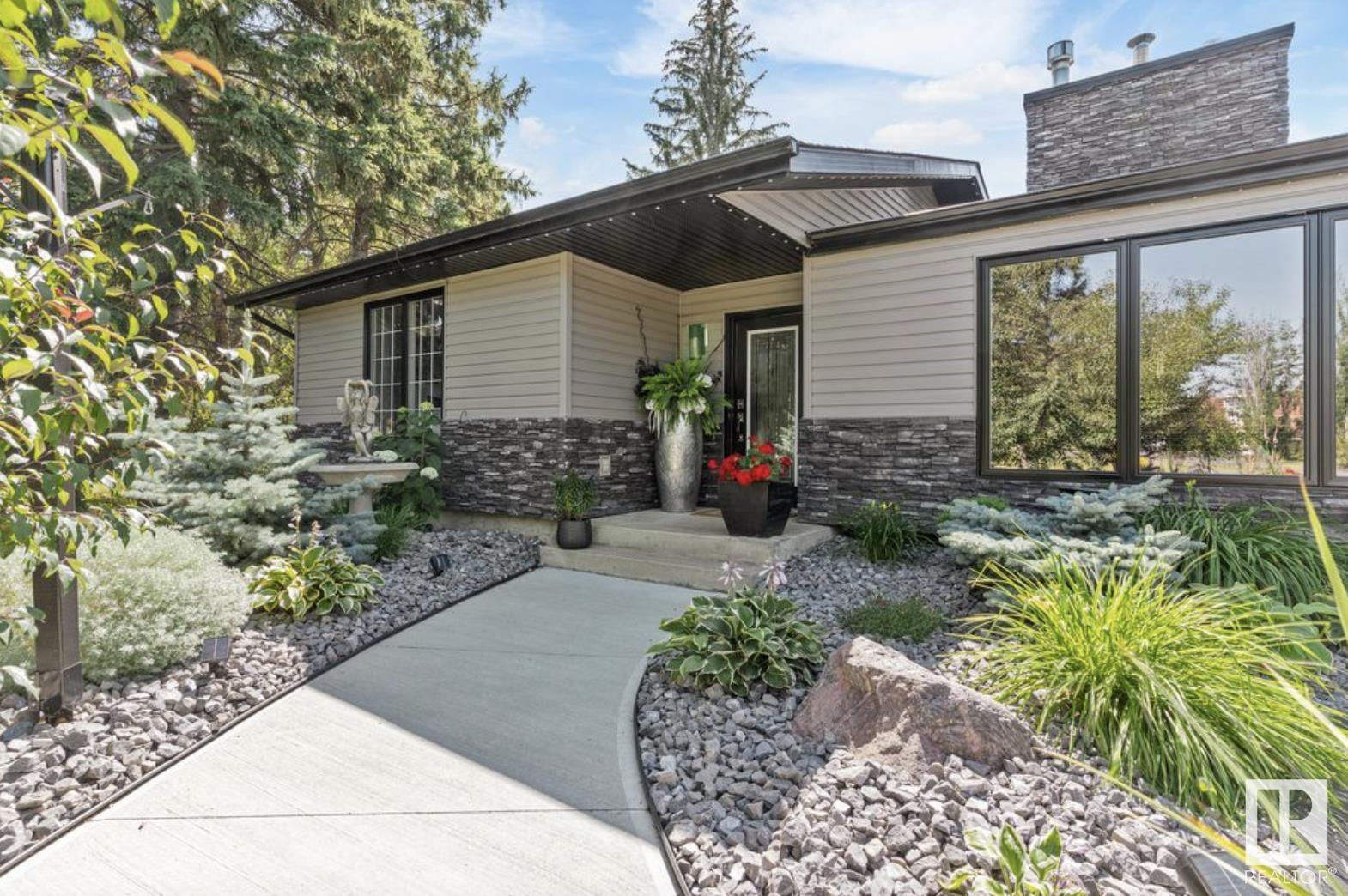 Property at 32 Silverchief Cr image 4