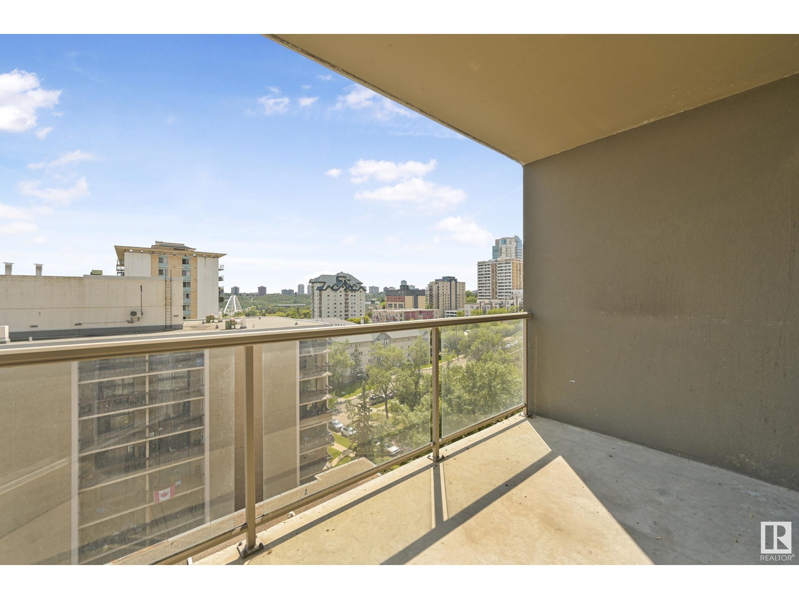#504 9819 104 St Nw, Edmonton, Alberta  T5K 0Y8 - Photo 5 - E4446331
