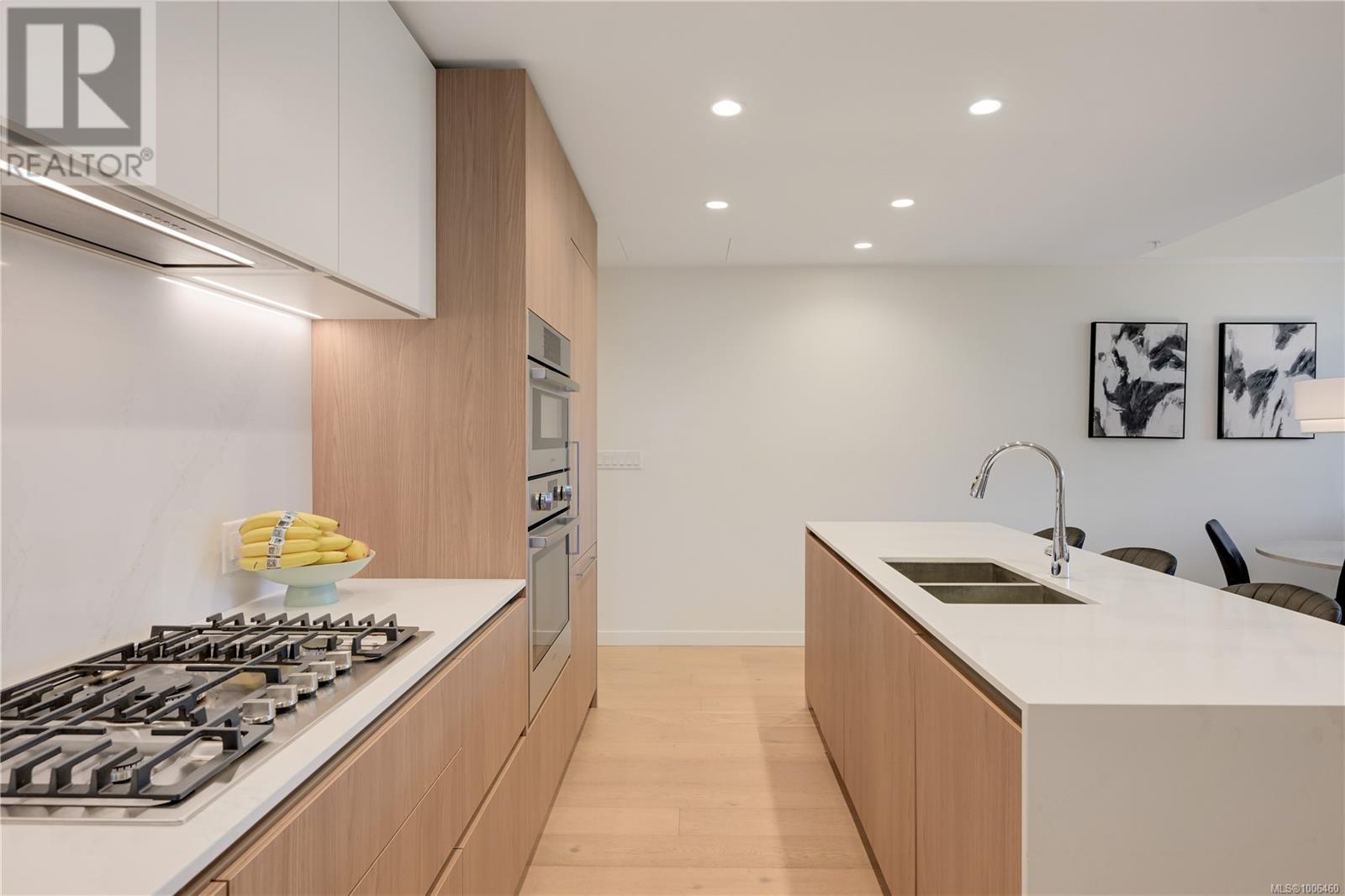 Property at 402 2000 Hannington Rd image 2