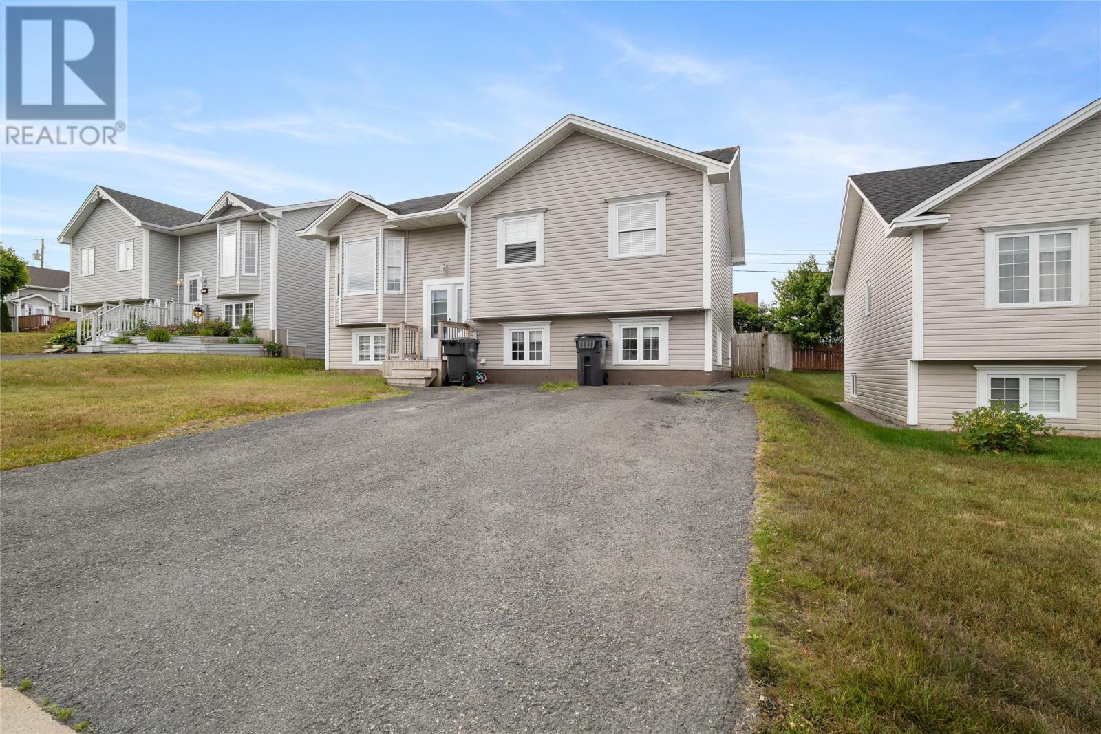Property at 6 Ravenwood Crescent image 3