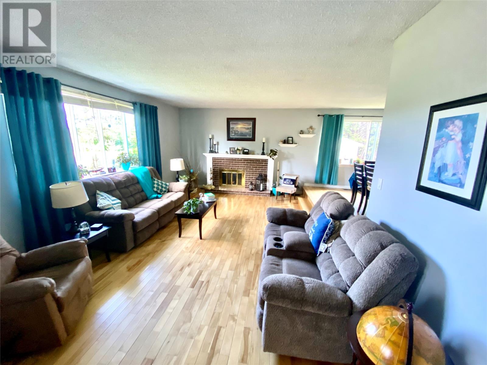 47 Main Street N, Eastport, Newfoundland & Labrador  A0G 1Z0 - Photo 2 - 1288718