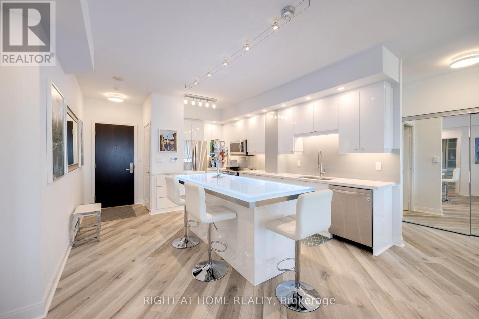 3601 - 60 Absolute Avenue, Mississauga, Ontario  L4Z 0A9 - Photo 4 - W12323159