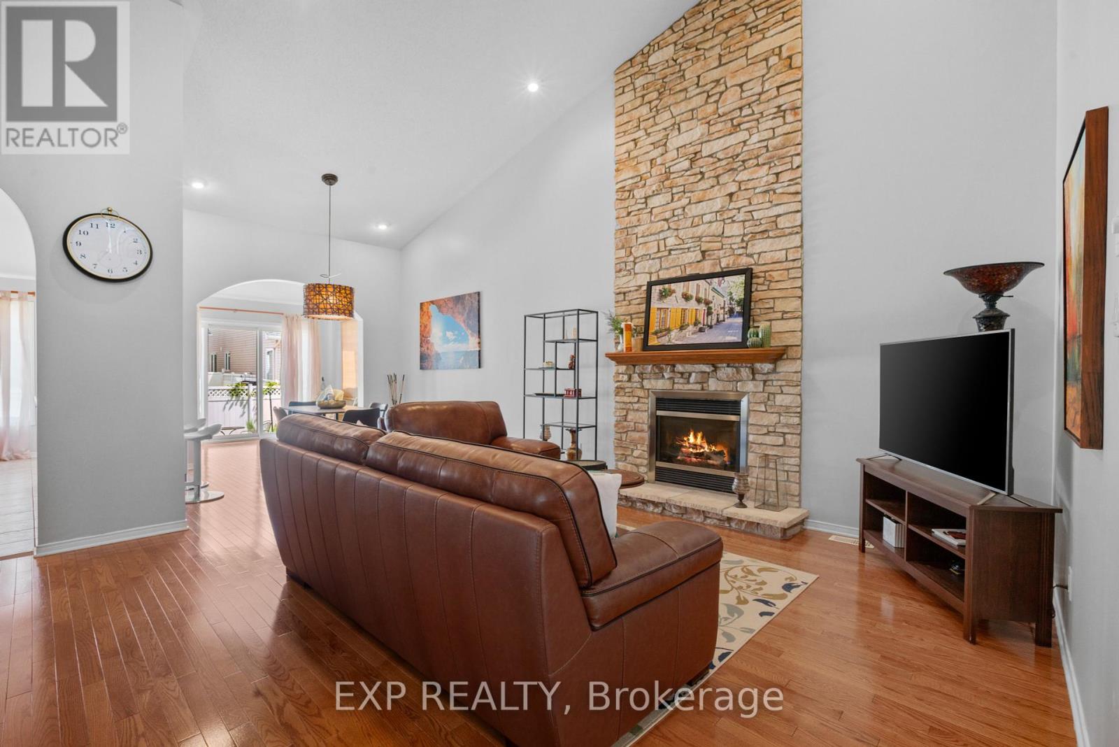 Property at 111 COURSIER CRESCENT image 5