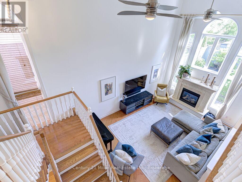 2301 Hertfordshire Way, Oakville, Ontario  L6H 7M5 - Photo 22 - W12293125