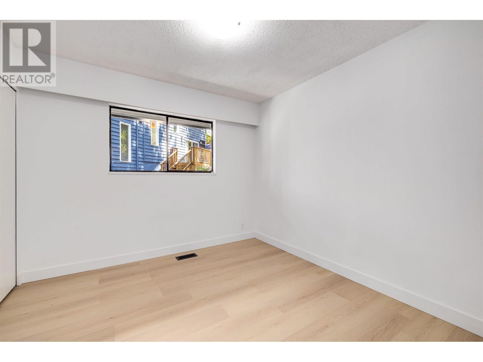 4755 Cove Cliff Road, North Vancouver, British Columbia V7G 1H8 - Photo 18 - R3031901