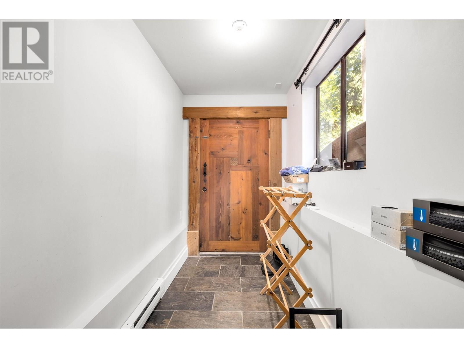 4755 Cove Cliff Road, North Vancouver, British Columbia V7G 1H8 - Photo 31 - R3031901