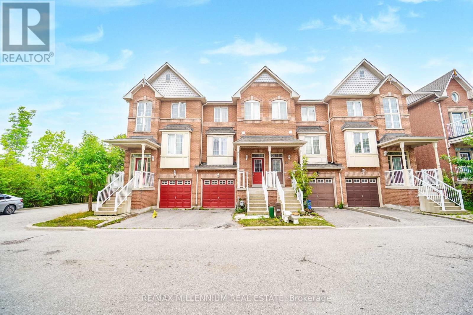 16 BOONE LANE, Ajax, Ontario