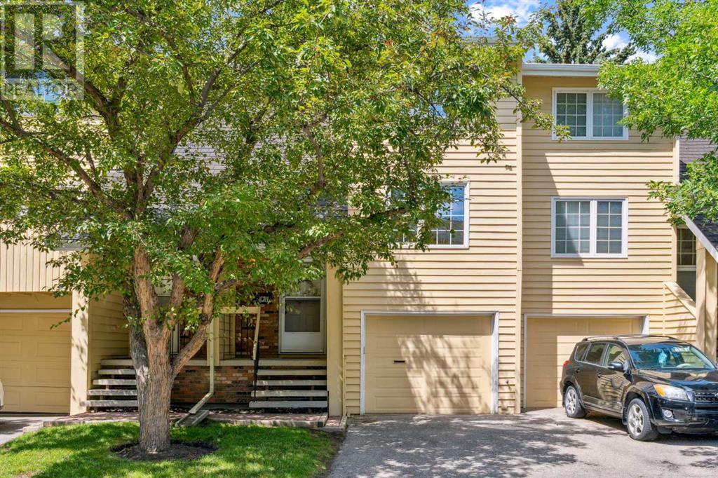 Property at 408 Point Mckay Gardens NW image 3