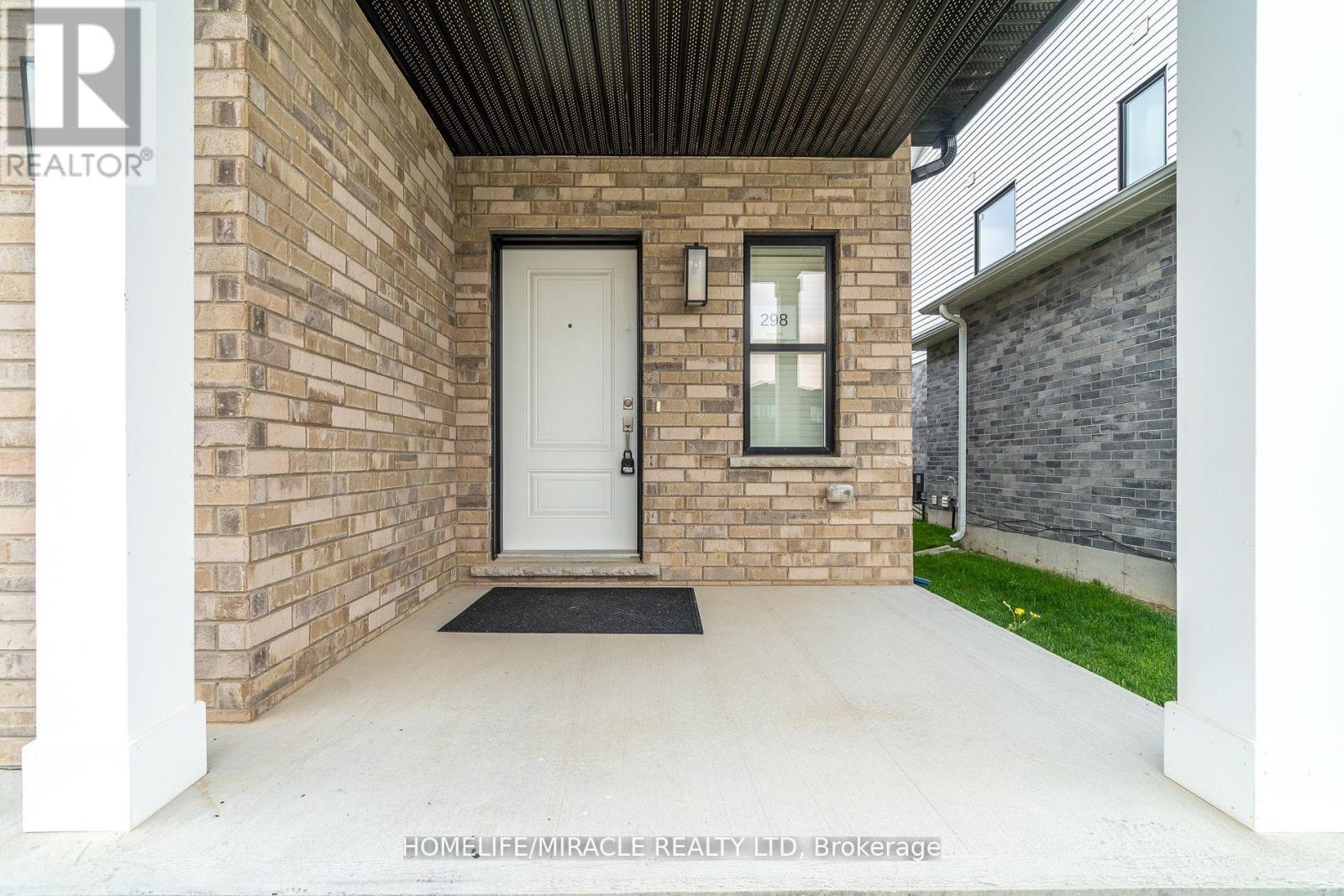 298 Middleton Avenue, London South, Ontario  N6L 0E9 - Photo 2 - X12323208