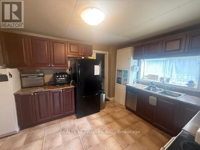 Property at 212 TOKE STREET image 5
