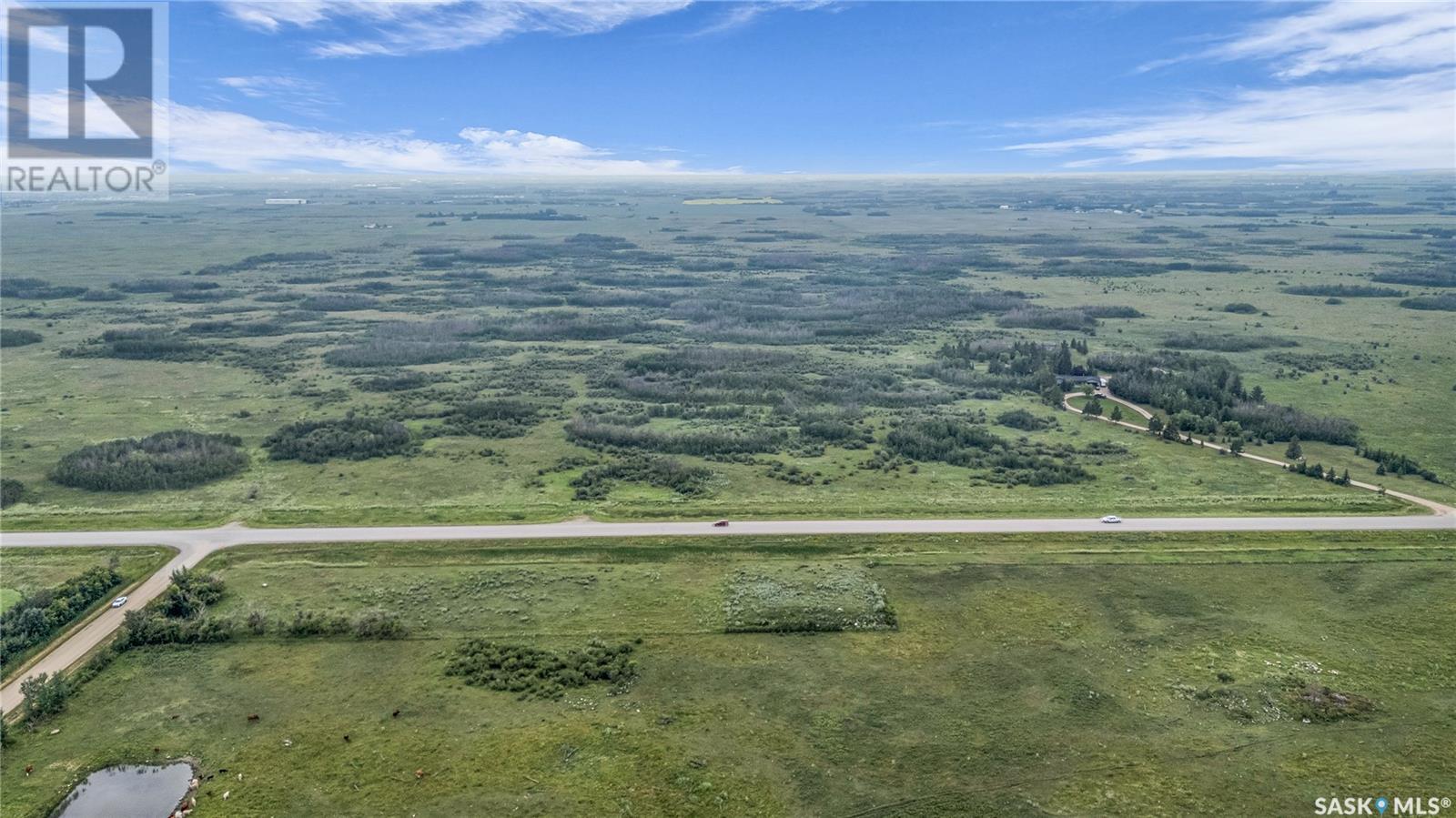 Highway 305 Acreage, Corman Park Rm No. 344, Saskatchewan  S0K 2T0 - Photo 4 - SK014573
