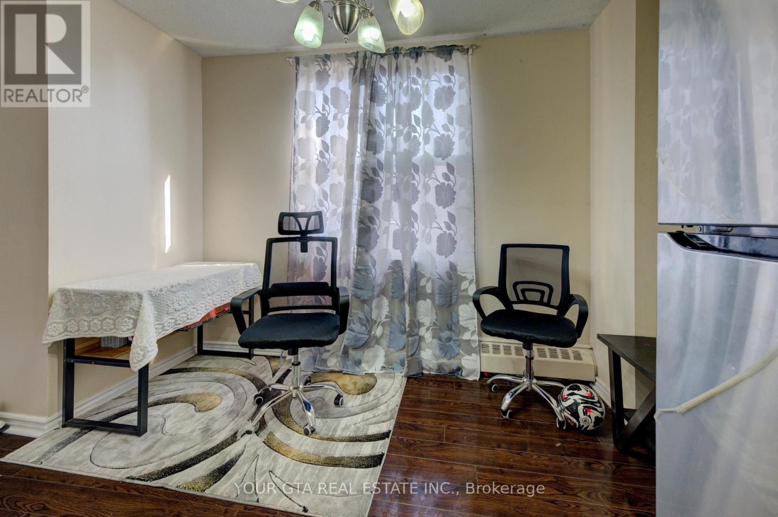 Property at 122 - 1055 B FORESTWOOD DRIVE image 4