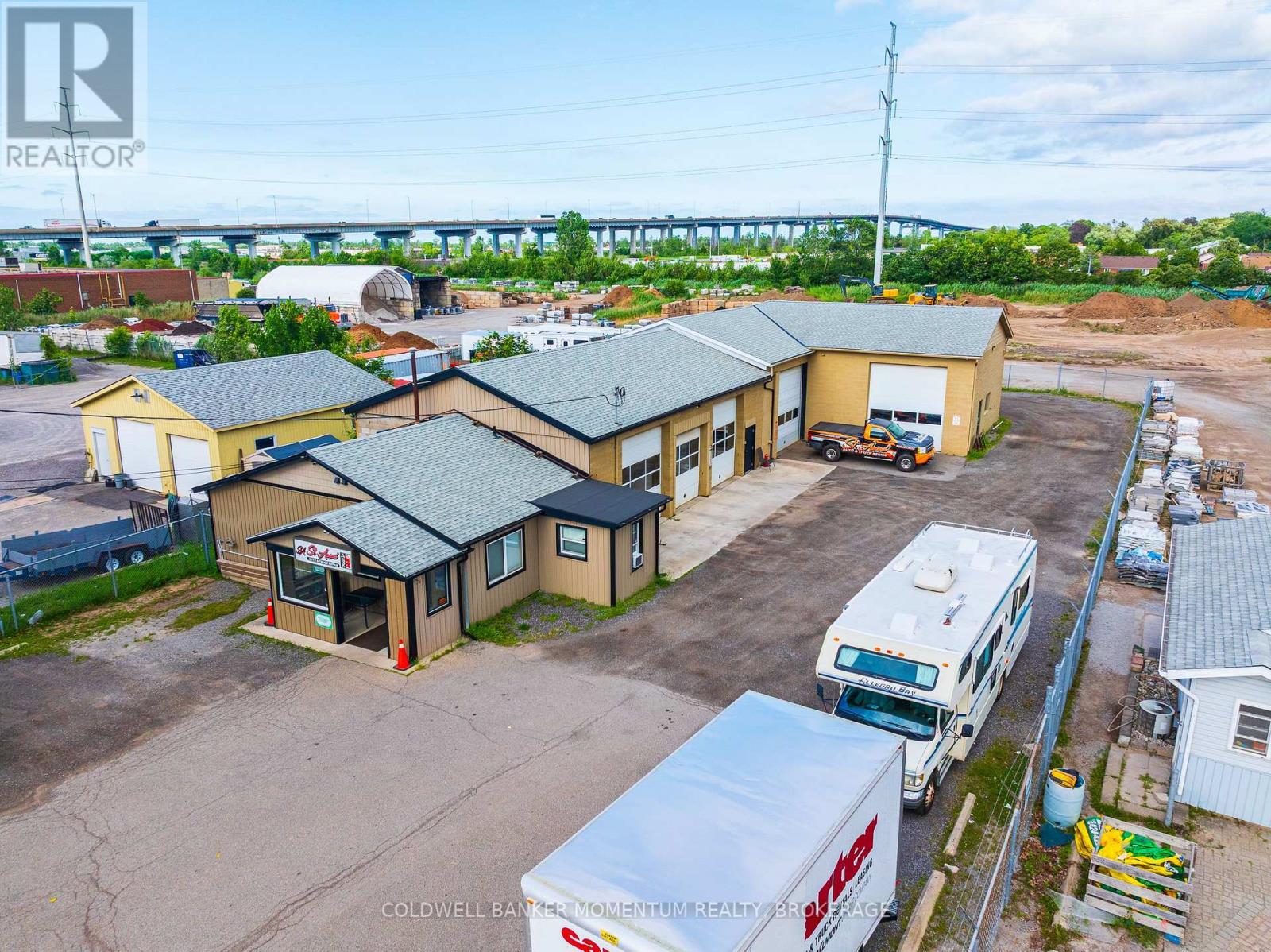 132 Bunting Road, St. Catharines, Ontario  L2P 3G5 - Photo 9 - X12323266