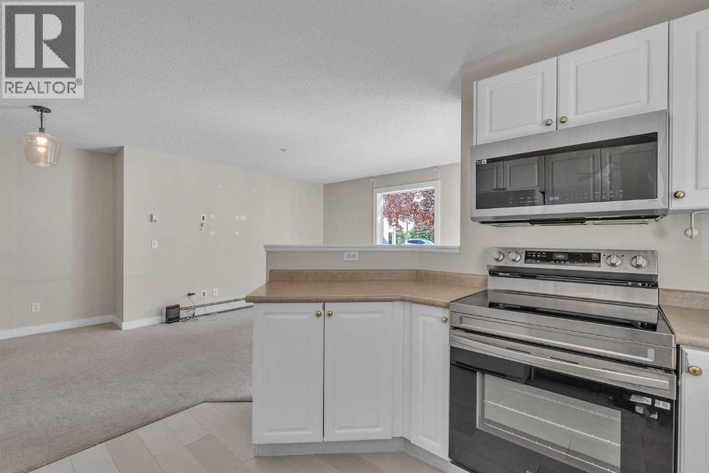 102, 2000 Somervale Court Sw, Calgary, Alberta  T2Y 4J1 - Photo 14 - A2235979