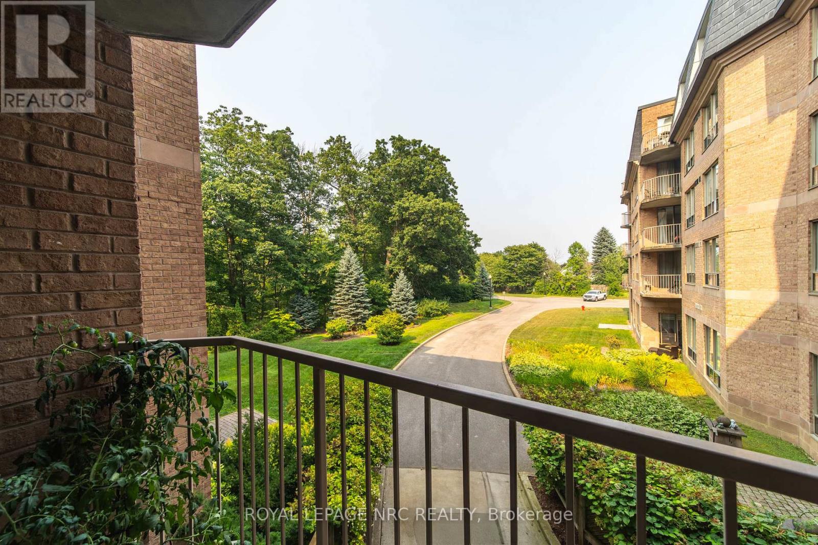 203 - 8111 Forest Glen Drive, Niagara Falls, Ontario  L2H 2Y7 - Photo 12 - X12319872