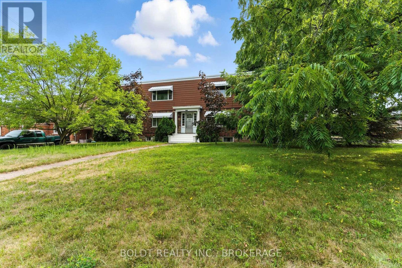 Property at 5736 WOODLAND BOULEVARD image 2