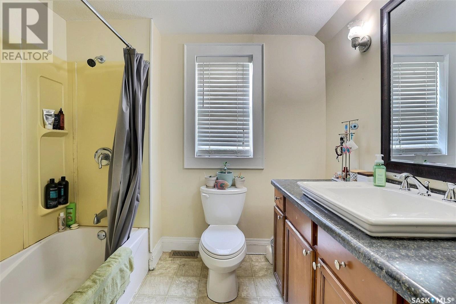 1550 Robinson Street, Regina, Saskatchewan  S4T 2N8 - Photo 14 - SK008492