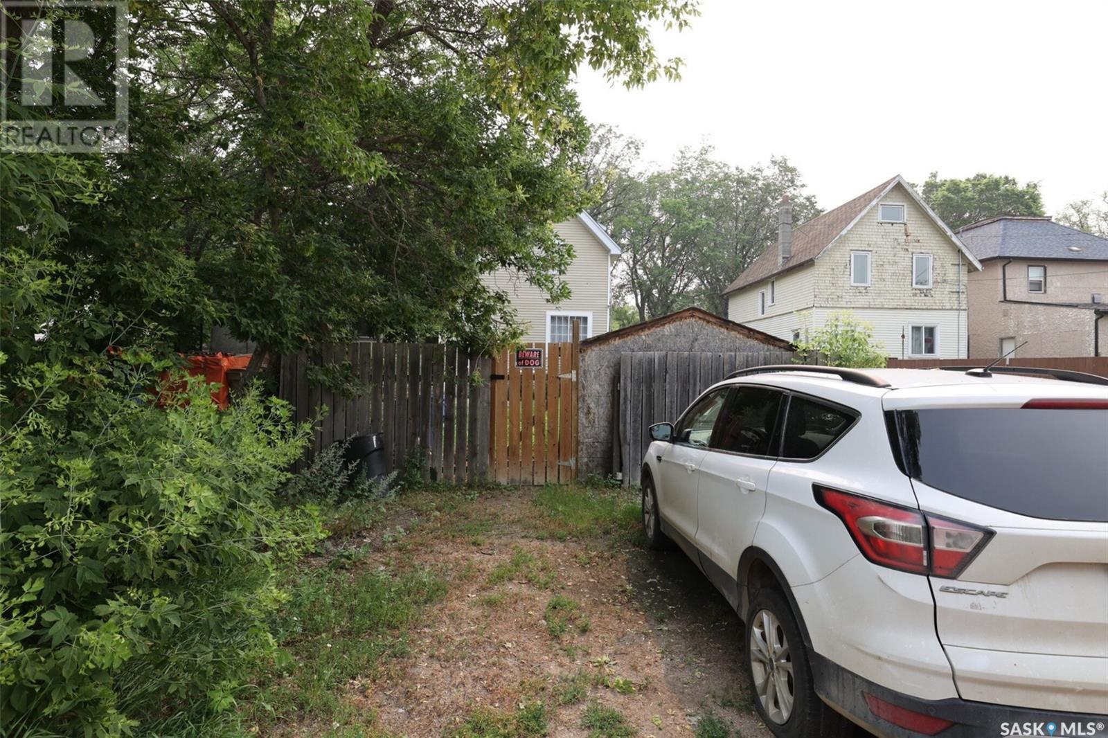 1550 Robinson Street, Regina, Saskatchewan  S4T 2N8 - Photo 26 - SK008492