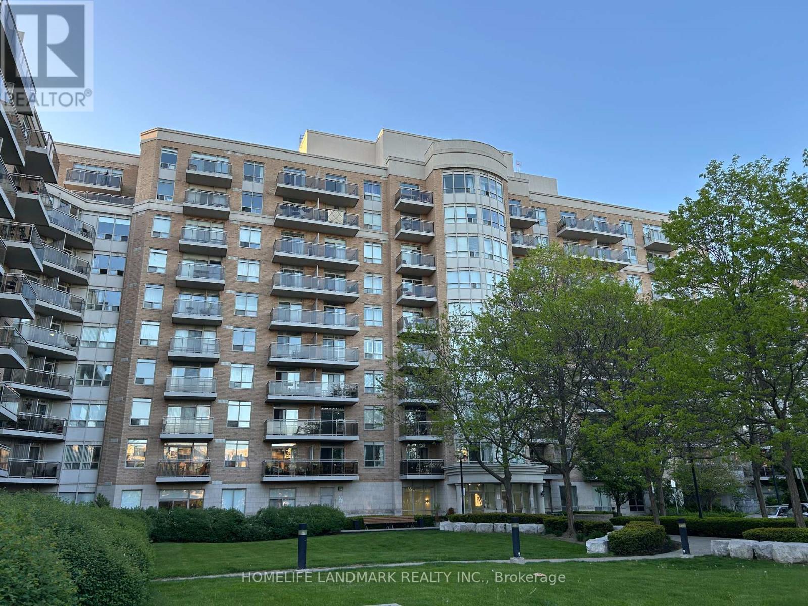Property at 314 - 650 LAWRENCE AVENUE W image 2