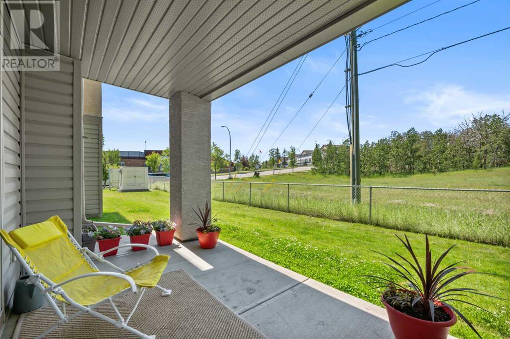 Property at 109, 1000 Citadel Meadow Point NW image 3
