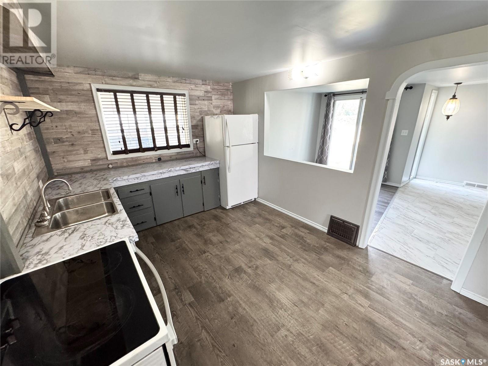 310 Maple Road E, Nipawin, Saskatchewan  S0E 1E0 - Photo 7 - SK014578