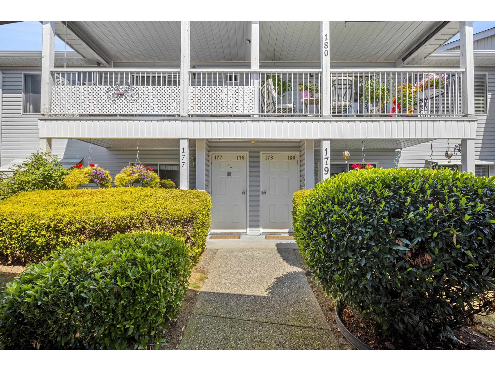 178 32691 Garibaldi Drive, Abbotsford, British Columbia  V2T 5T7 - Photo 2 - R3030873