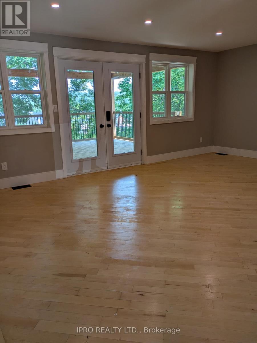 Property at 101 HOLDITCH STREET image 4