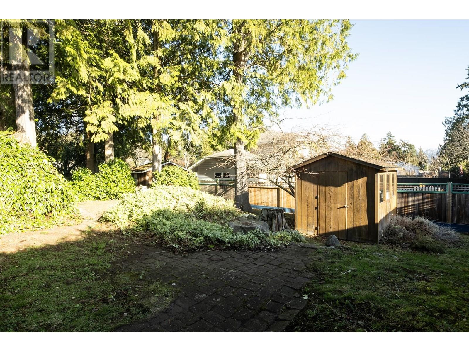 5462 Kensington Road, Sechelt, British Columbia  V7Z 0N9 - Photo 25 - R3033245