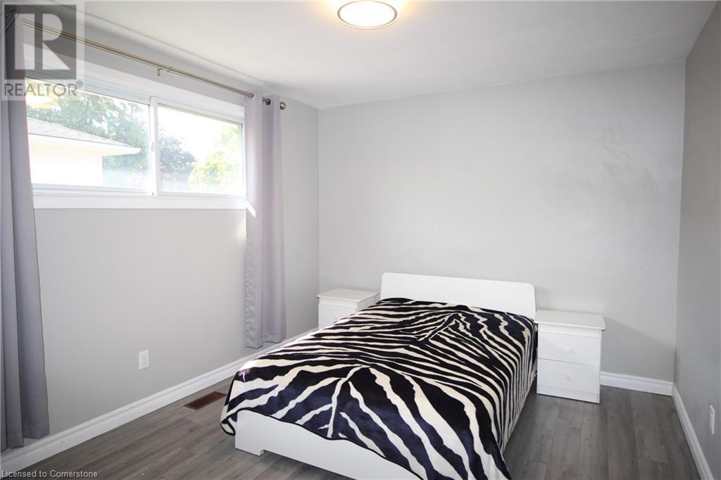 4 Purnell Drive, Hamilton, Ontario  L9C 4X9 - Photo 5 - 40753863