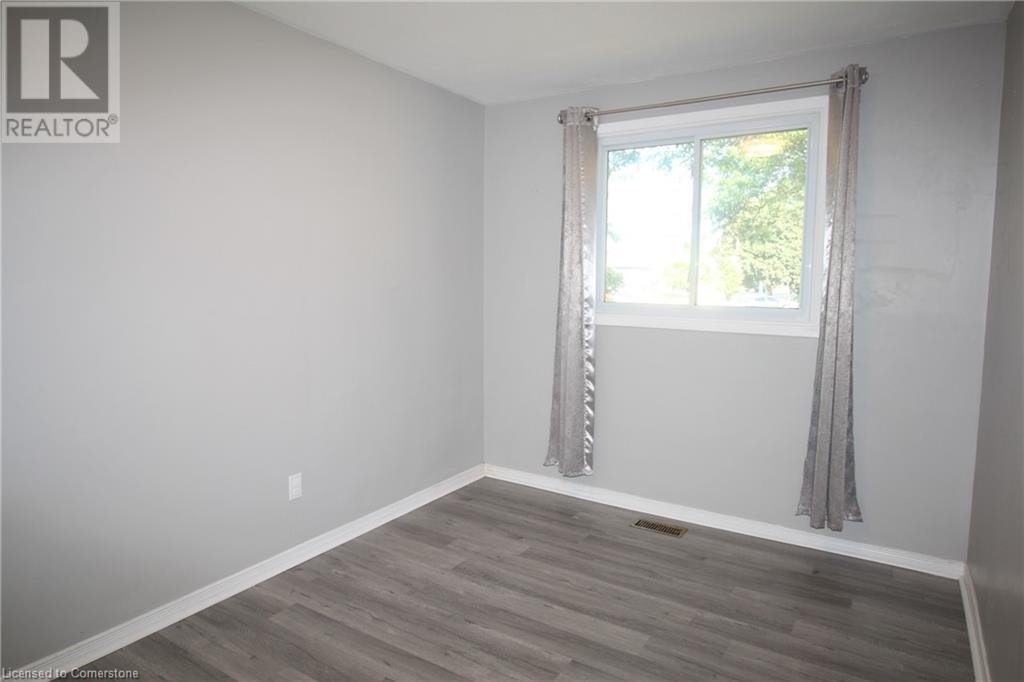 4 Purnell Drive, Hamilton, Ontario  L9C 4X9 - Photo 16 - 40753863