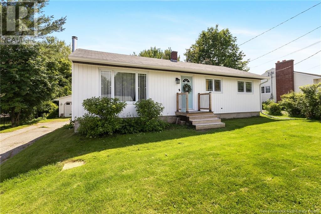 Property at 113 Crocket Street image 2