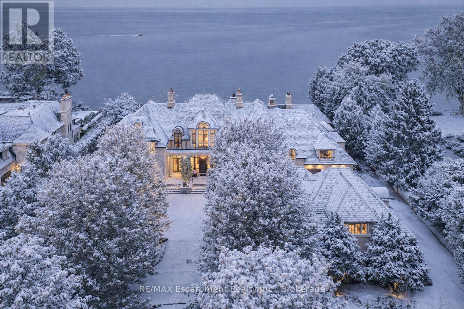 2054 LAKESHORE ROAD E, oakville (fd ford), Ontario