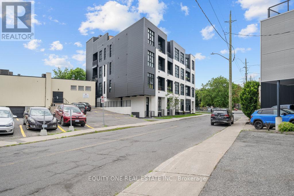 105 - 101 Pinhey Street, Ottawa, Ontario  K1Y 1T7 - Photo 3 - X12323384