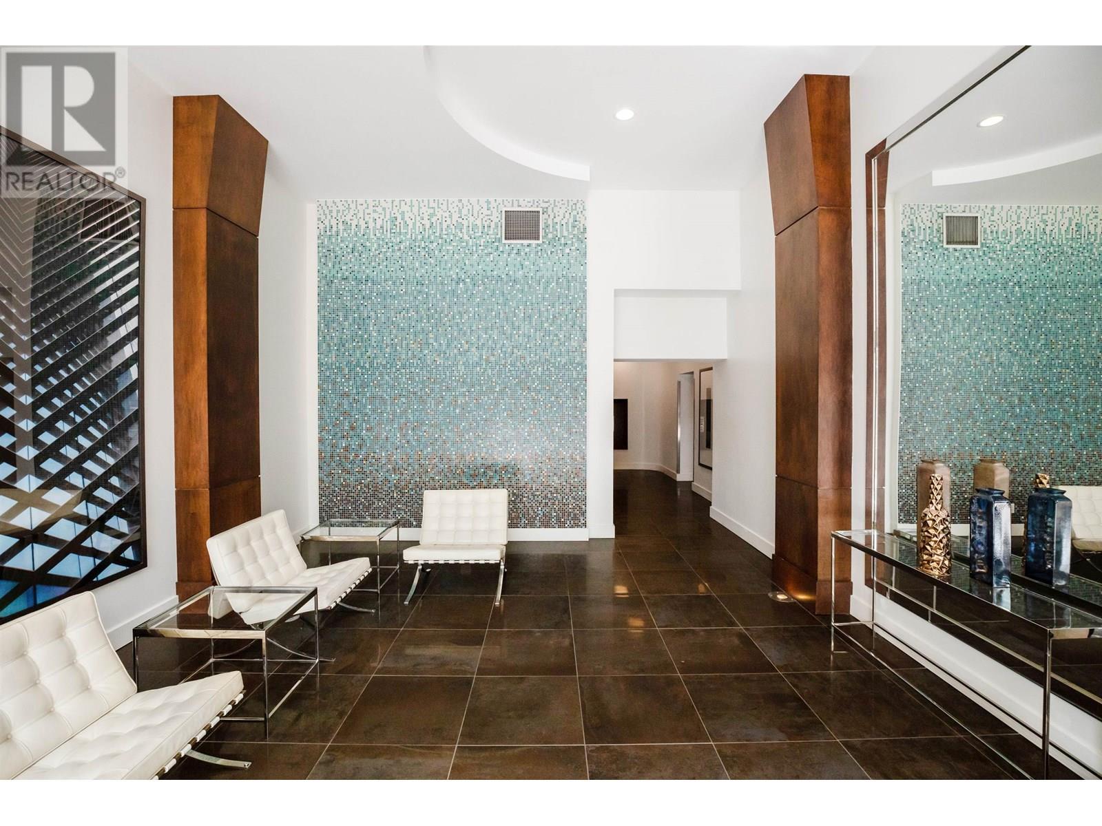 708 989 Richards, Vancouver, British Columbia  V6B 0L2 - Photo 5 - R3033256