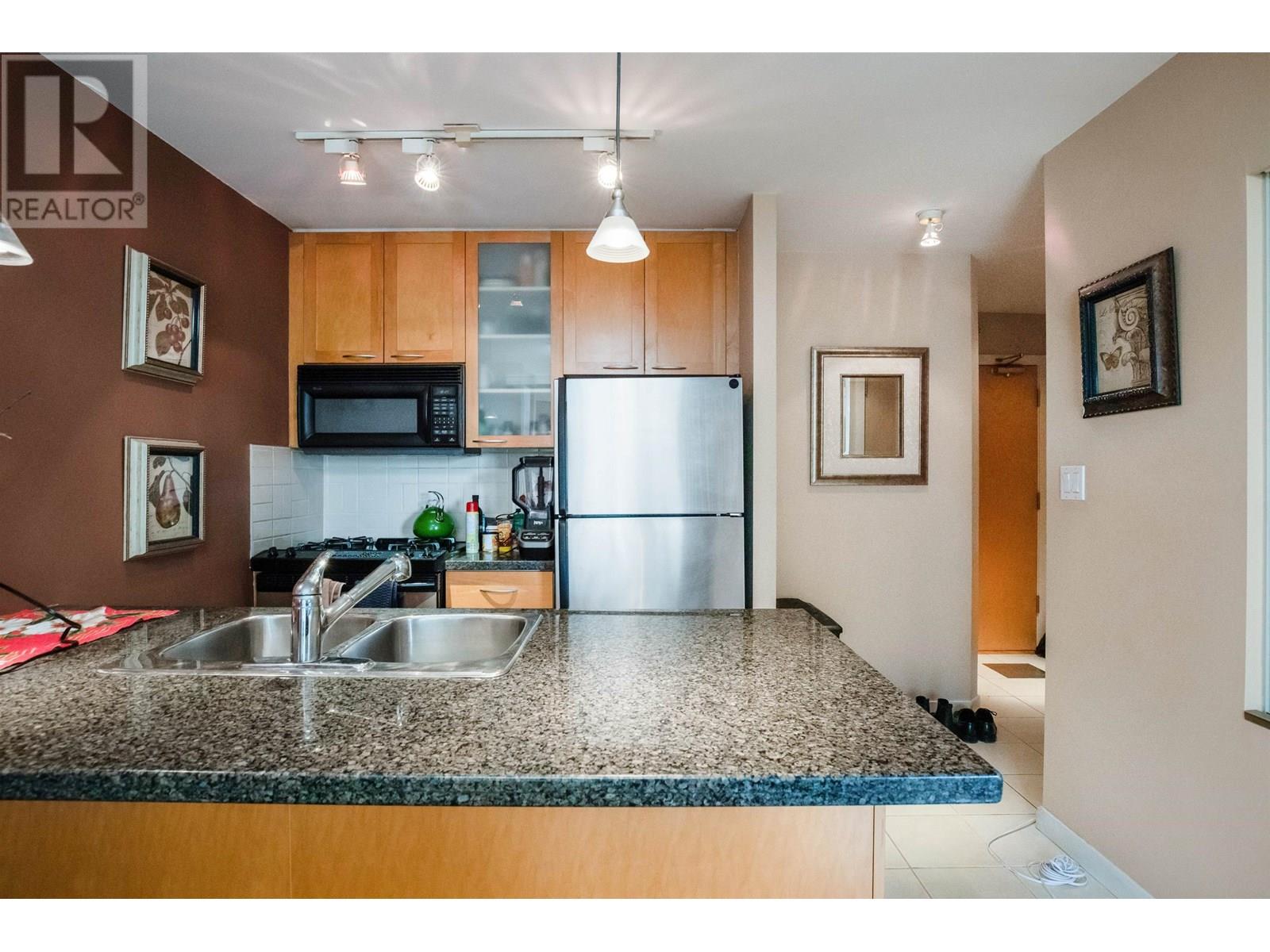 708 989 Richards, Vancouver, British Columbia  V6B 0L2 - Photo 7 - R3033256