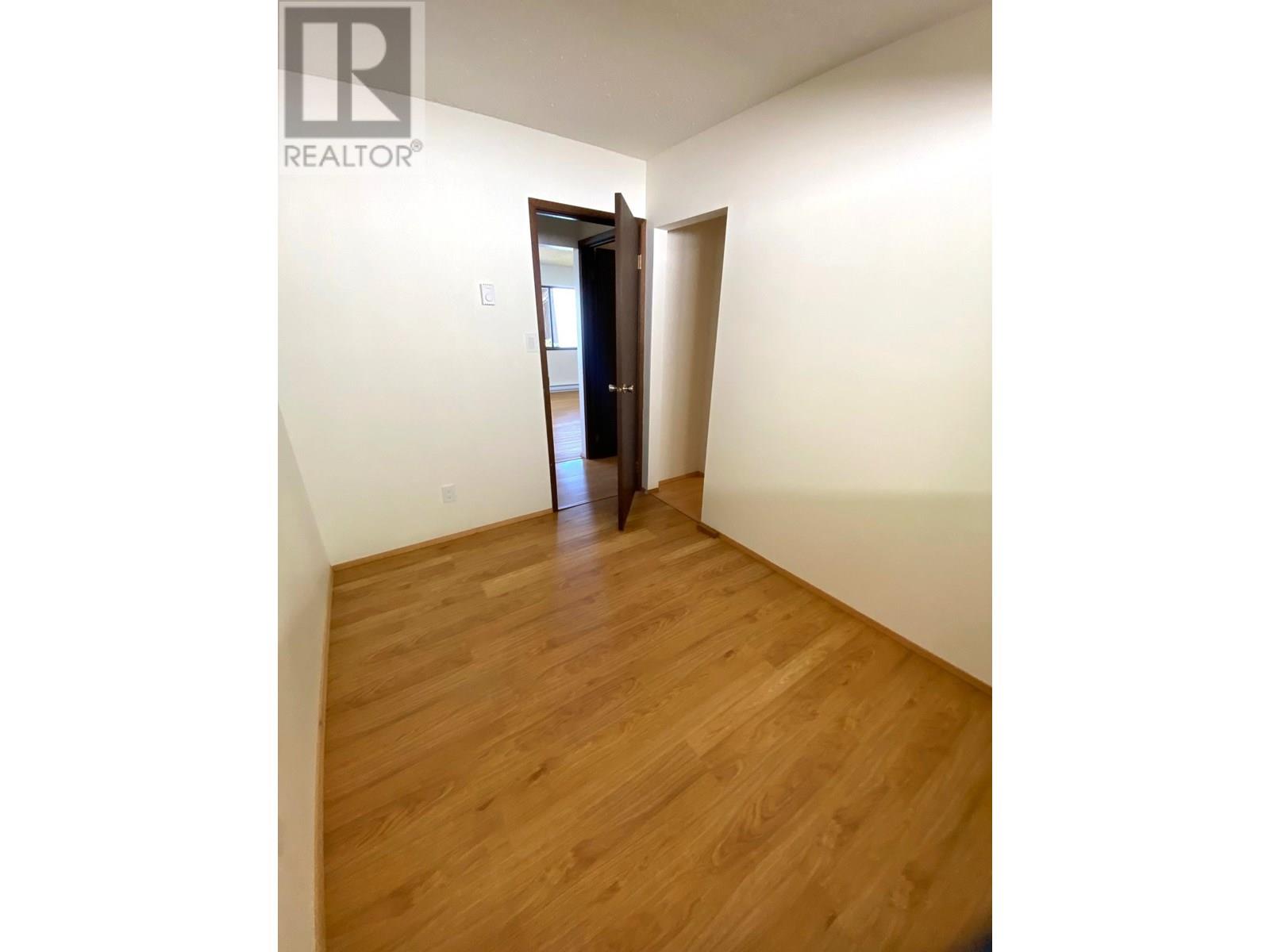 1714 Ocean Beach Esplanade, Gibsons, British Columbia  V0N 1V5 - Photo 24 - R3033258