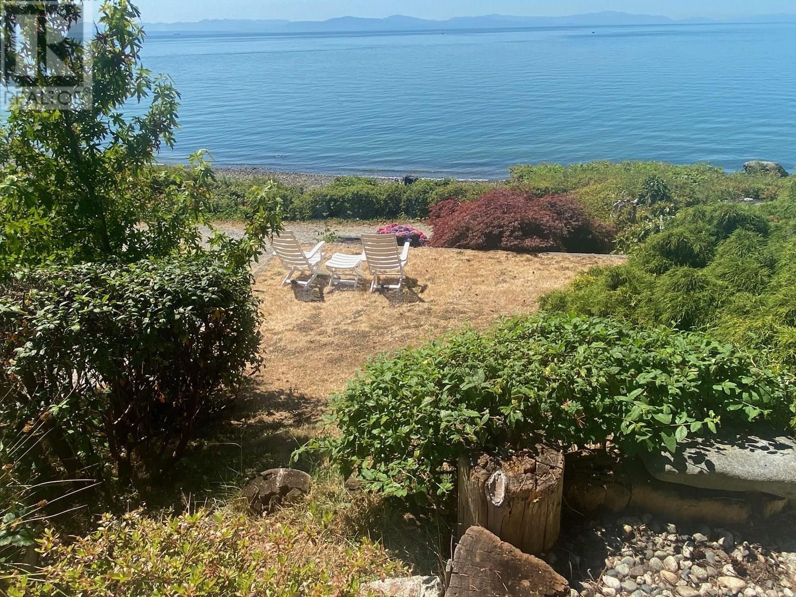 1714 Ocean Beach Esplanade, Gibsons, British Columbia  V0N 1V5 - Photo 6 - R3033258