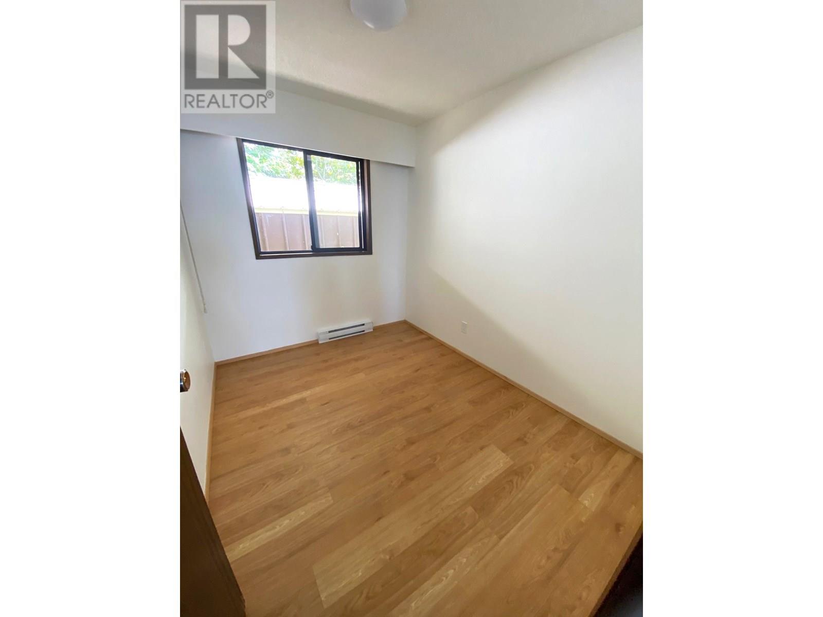 1714 Ocean Beach Esplanade, Gibsons, British Columbia  V0N 1V5 - Photo 23 - R3033258